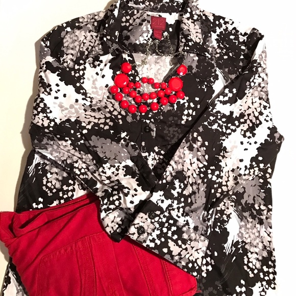 3/4 sleeve button down - Picture 1 of 2