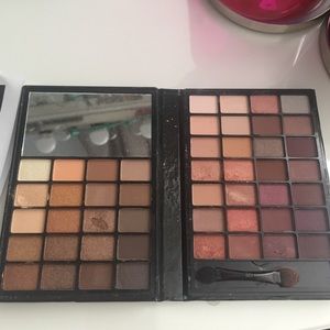 Day edition eyeshadow