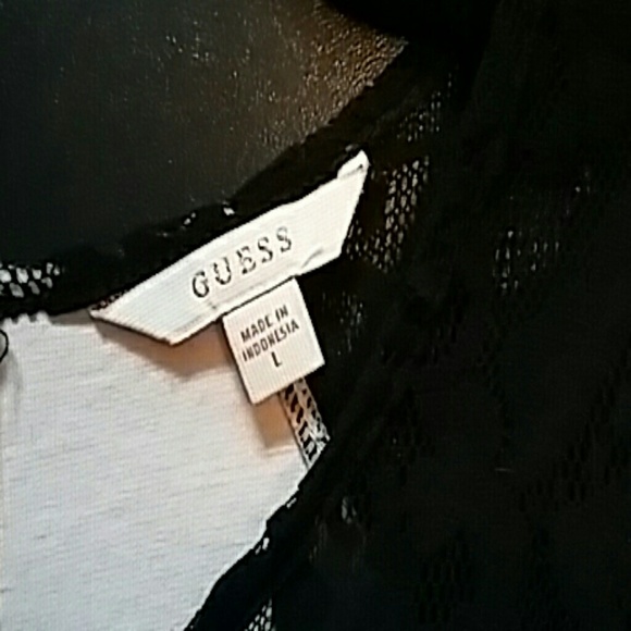 Guess Top - Picture 3 of 3