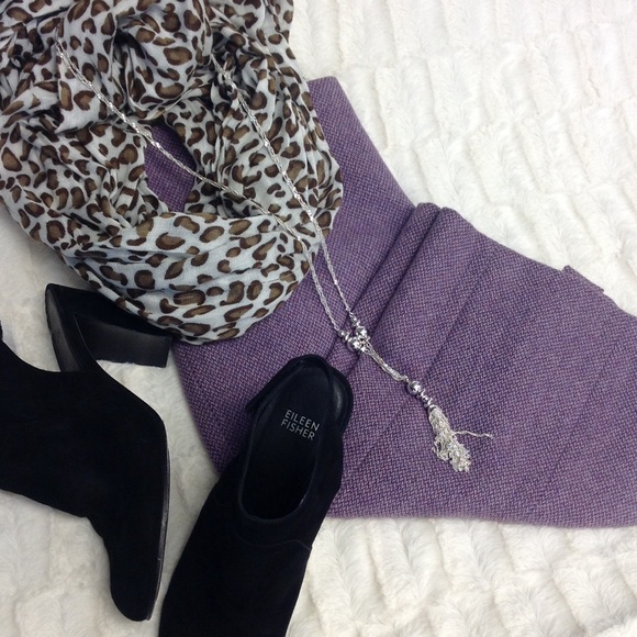 LOFT Dresses & Skirts - LOFT Pencil Skirt
