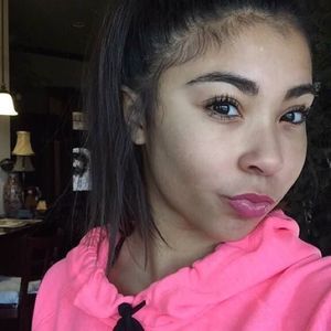 Meet your Posher, Anaka