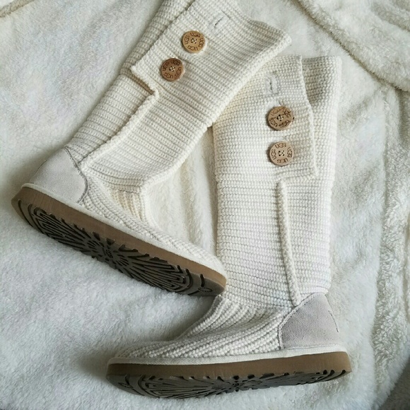 Cream / White Knit Cardy Uggs
