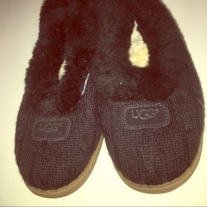 UGG SLIPPERS