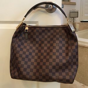 Authentic Louis Vuitton - code SD1183