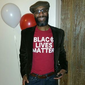 Meet your Posher, Warren