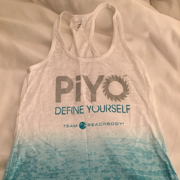 Small Beachbody Piyo burn out tank