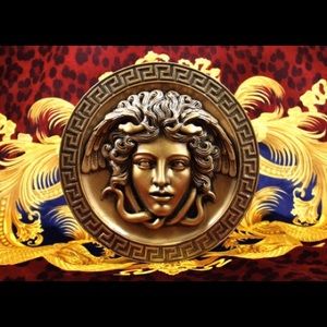 Meet your Posher, Giovanni