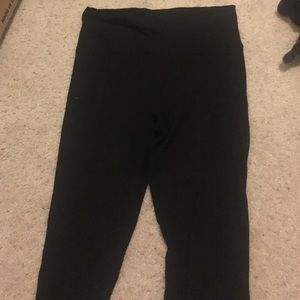 Capri yoga pants