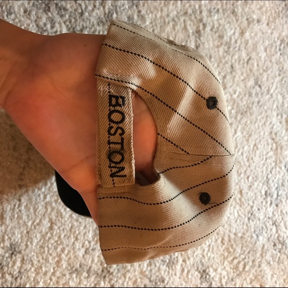 Beige and brown Boston hat - Picture 4 of 4