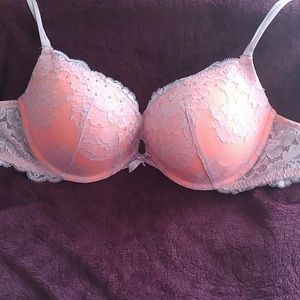 Victoria's Secret NWOT peachy color
