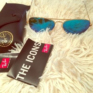 Blue RayBan Aviators RB 3125