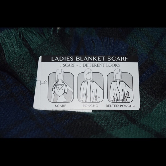 NWT Ladies Blanket Scarf - Picture 2 of 2