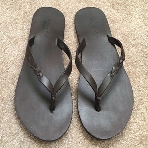 AMERICAN EAGLE SANDALS