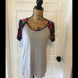 Boutique Tops - Gray and Floral T-Shirt, NWOT Boutique Tops - Gray and Floral T-Shirt, NWOT
