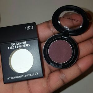 MAC Sketch Velvet Eyeshadow New in Box