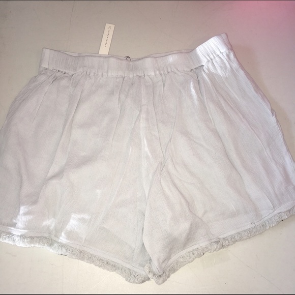 🌈3/$25 Lauren Conrad Embellished Shorts Pockets - Picture 3 of 3