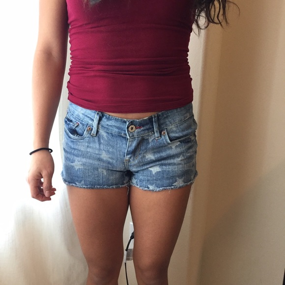 Shorts - Picture 2 of 3