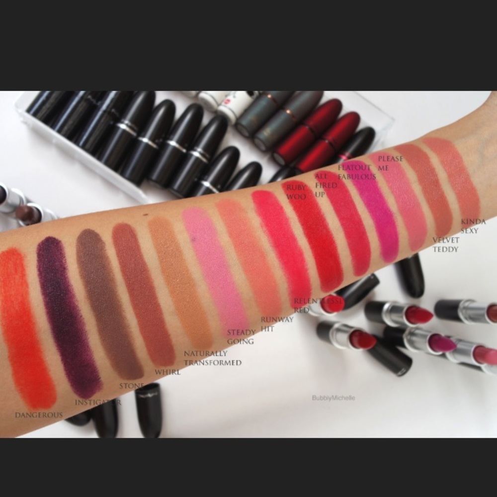 ✨💄Mac x2 lip Bundle/New w/ GWP🎉Lipsticks💄✨ - Picture 5 of 8