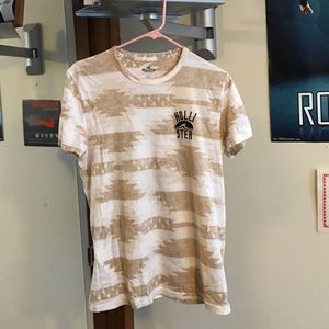 Men's Hollister graphic tee shirt