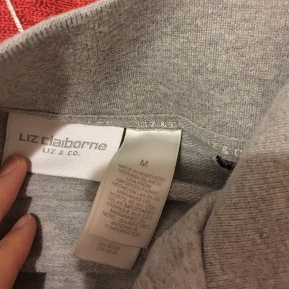 🎄Sale Sweater🎄 - Picture 2 of 2