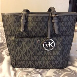 Michael kors gray tote purse