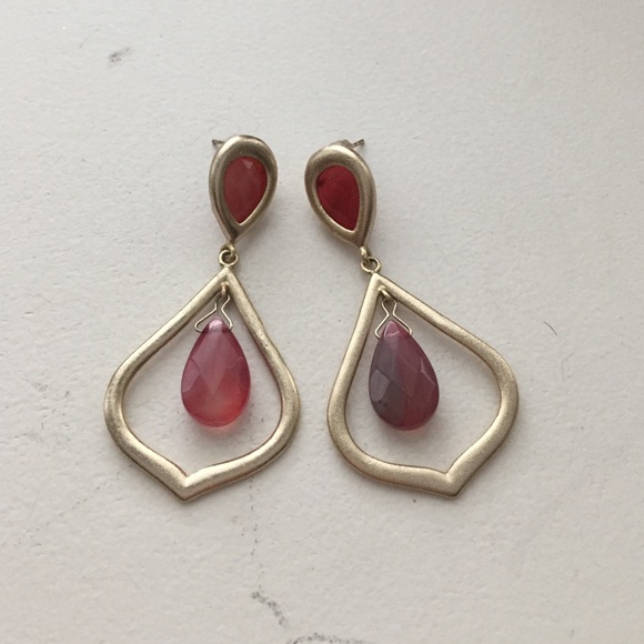 Kendra Scott earrings
