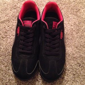 Men's shoes. In perfect condition!!