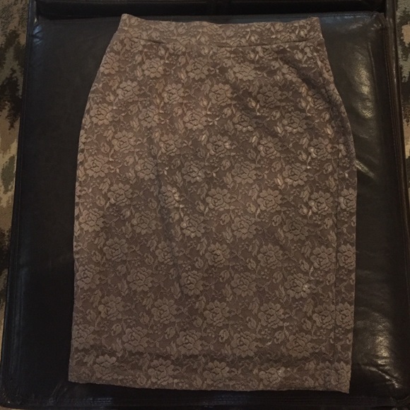 Lace Skirt! - Picture 1 of 2