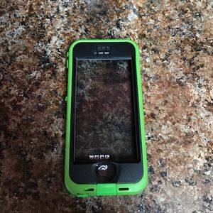 iPhone 5s life proof case