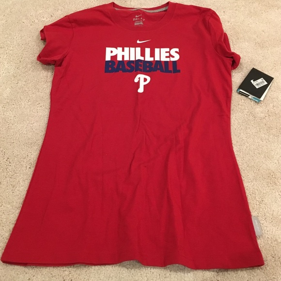 Nike Tops - NIKE dri-fit tshirt