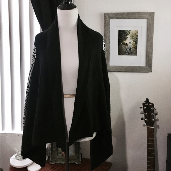 Alloy Contrast Patterned Sleeve Cardigan Sweater