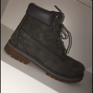 Dark grey Timberlands