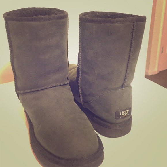 Black Uggs .. Sz 11