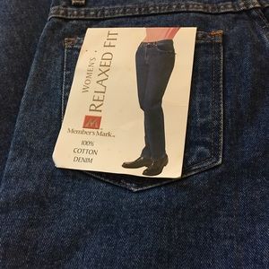 Members Mark relaxed fit denim jeans – size 10