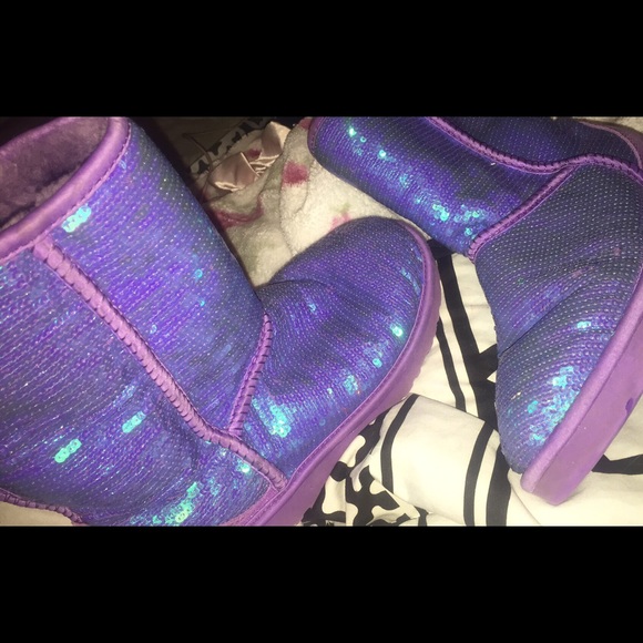 Uggs - Picture 2 of 3