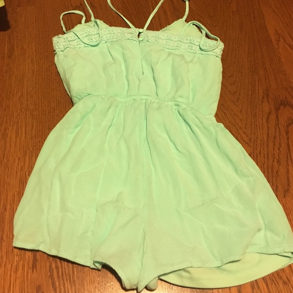 Romper - Picture 2 of 3