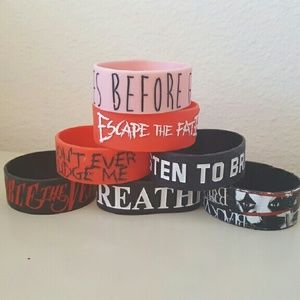 💎Hot Topic Braclets