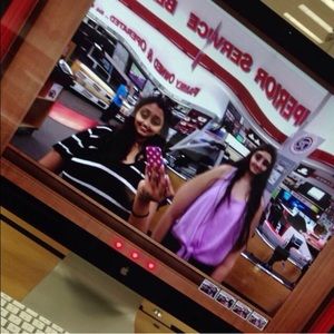 Meet your Posher, Samira