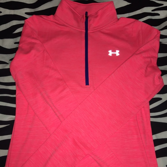 Under Armour half-zip! Heat gear, loose fitting!