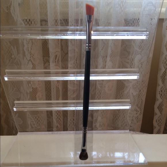 HOLIDAY SALE !Eye Shadow/Angled Eyeliner/BrowBrush - Picture 1 of 2