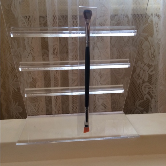 HOLIDAY SALE !Eye Shadow/Angled Eyeliner/BrowBrush - Picture 2 of 2