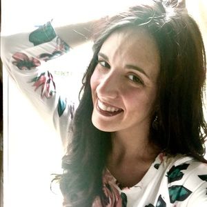 Meet your Posher, Hillary