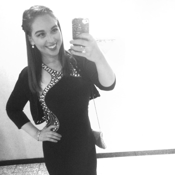 Meet your Posher, Erica - Picture 2 of 2