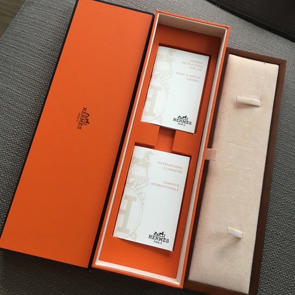 Hermes necklace box!