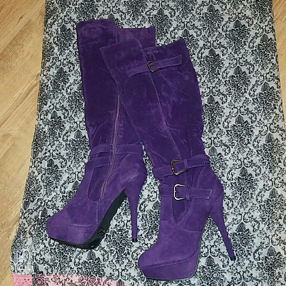 Knee high velvet boots