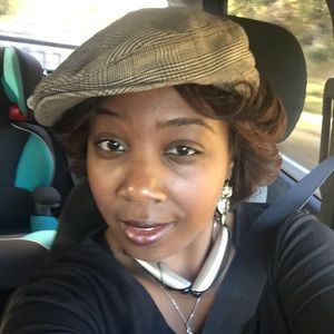 Meet your Posher, Cheri