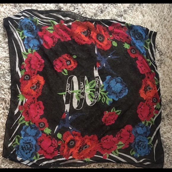 Scarf