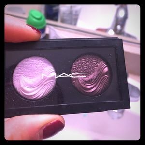 Mac eye shadow duo