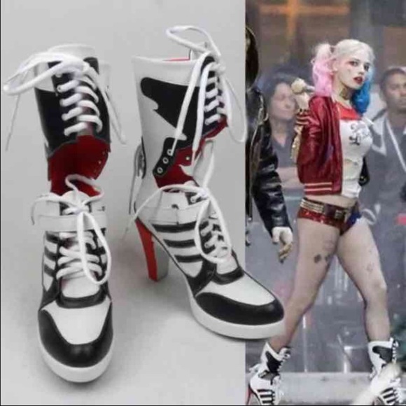 Harley Quinn cosplay boots