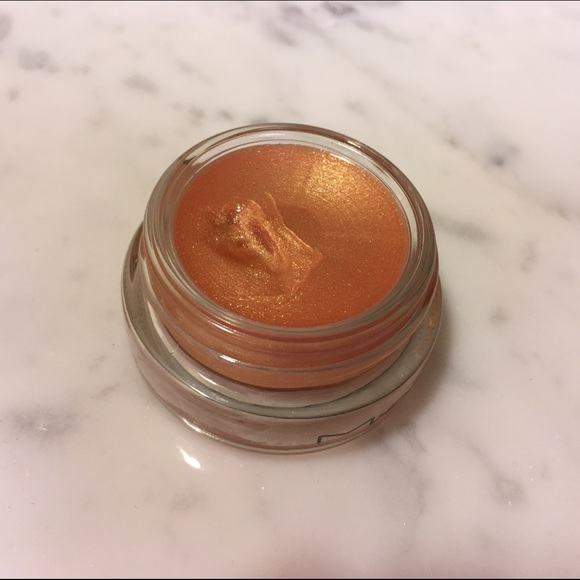 MAC Tendertone
